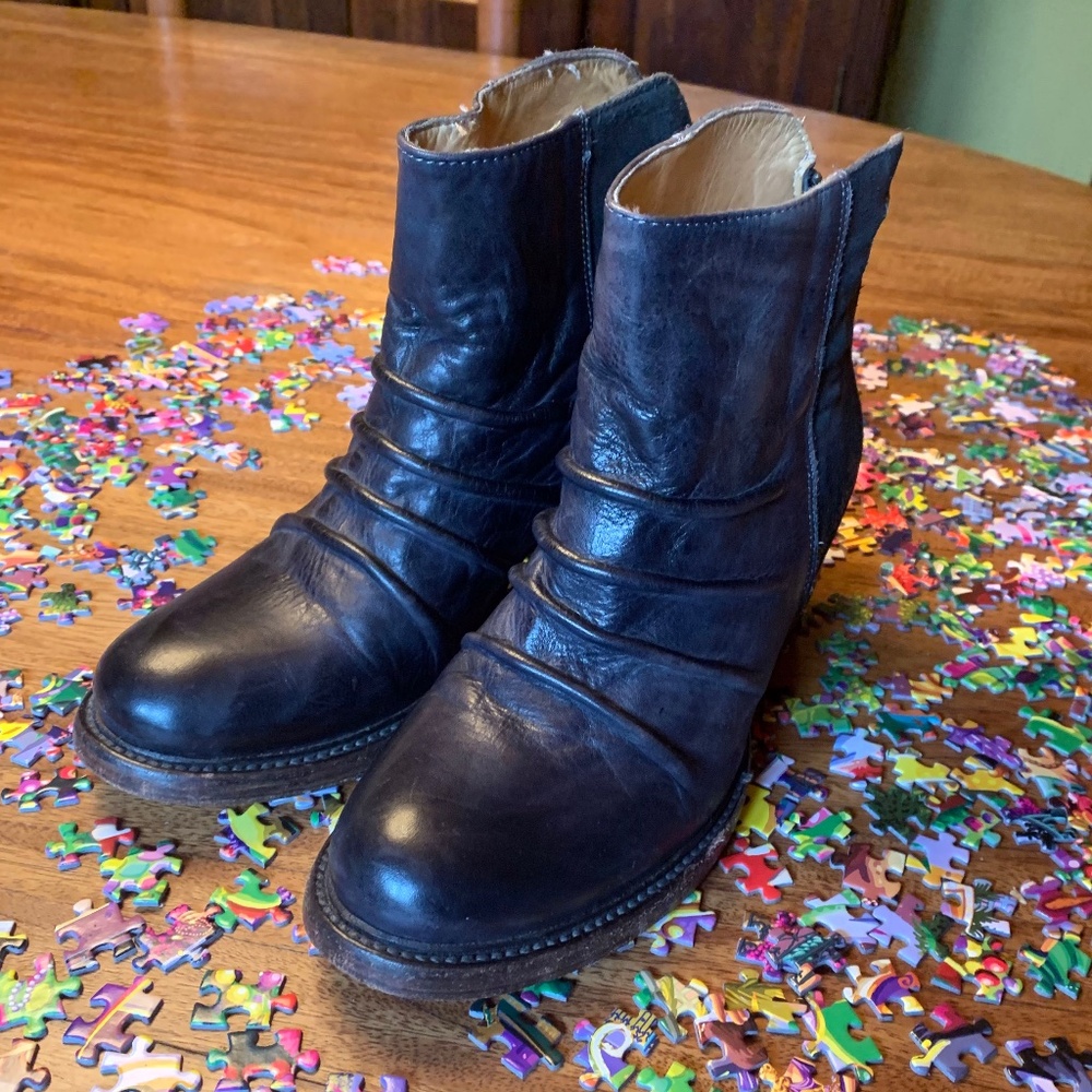 BED l STU  *Bed Stu* Gray leather/suede Bootie Sz9 (39EU)